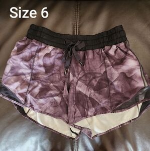 Lululemon Shorts Size 6